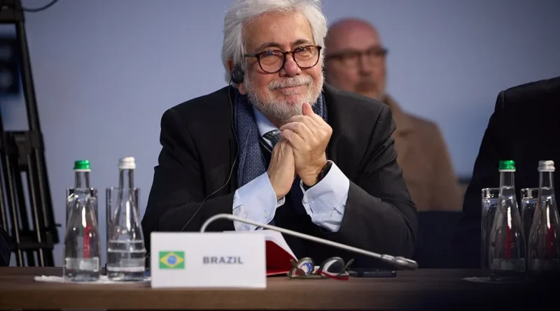 Chris Mason: Starmer Thinks supporting visual