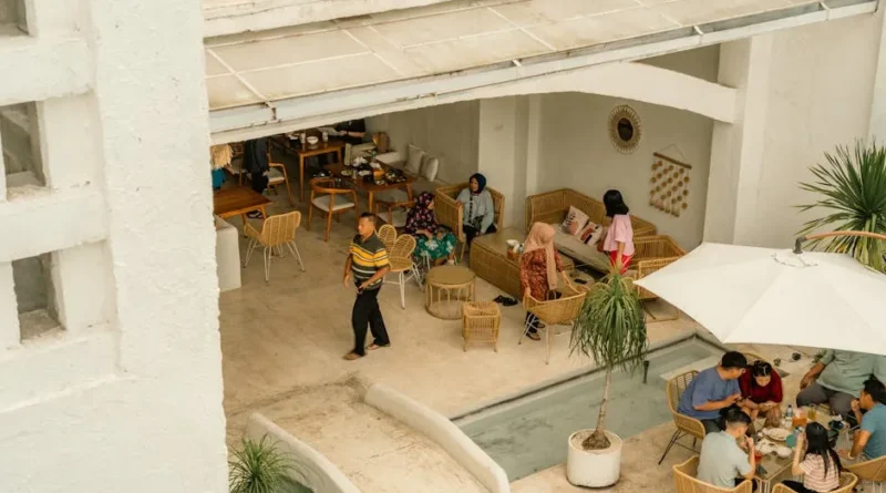 Slow Travel Revolution supporting visual