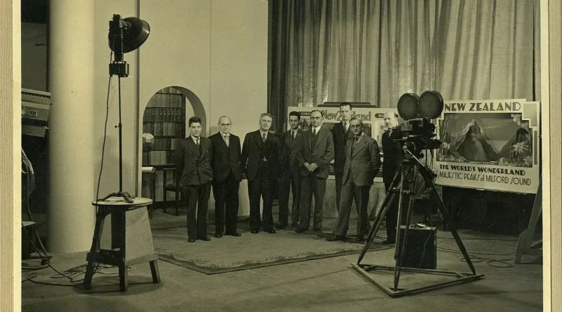 Sacked Scott Mills: This supporting visual