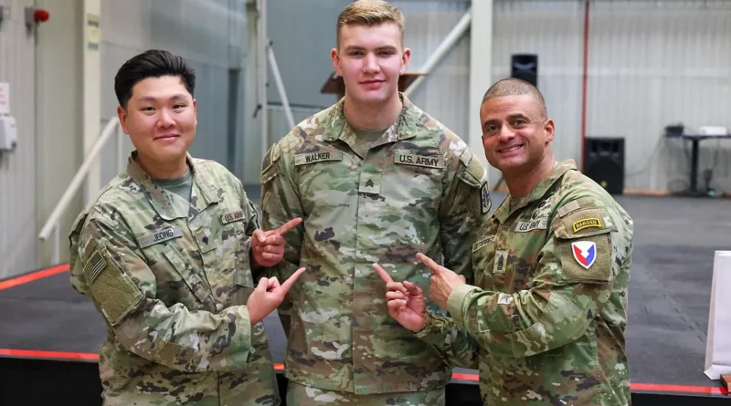 Hegseth Ousts Army Chief supporting visual