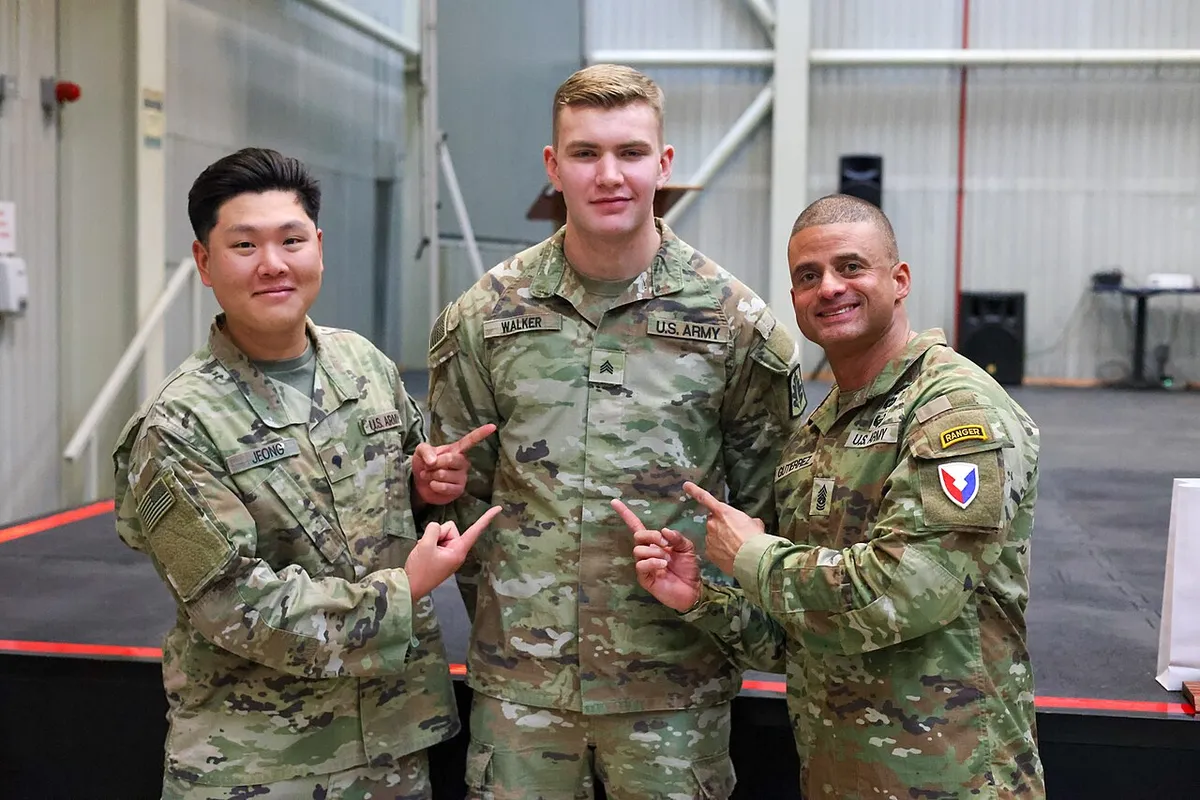 Hegseth Ousts Army Chief hero image