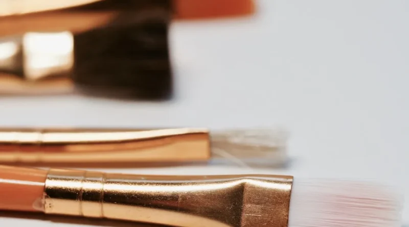 Expert Guide Natural Eyebrows supporting visual